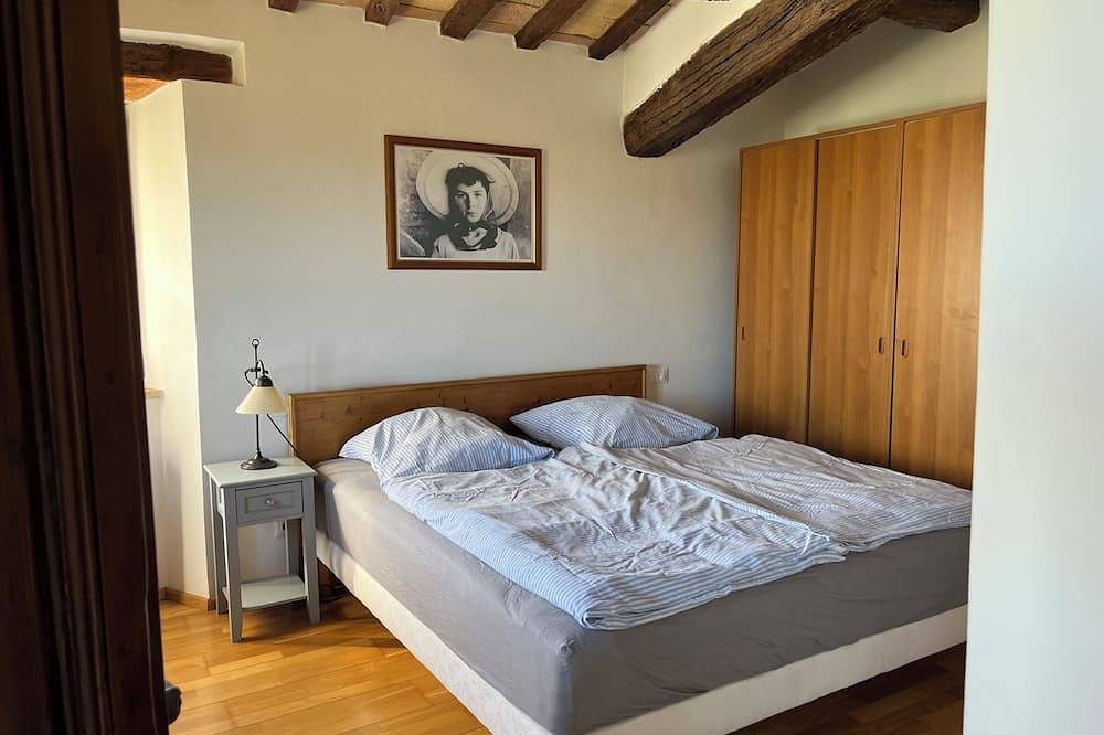 Naturstein-Landhaus in Arcevia, Ancona Provinz