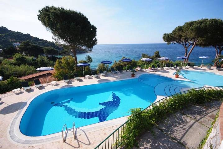 Hotel für 3 Personen, mit Balkon und Terrasse sowie Garten und Kinderpool in Sant'Andrea