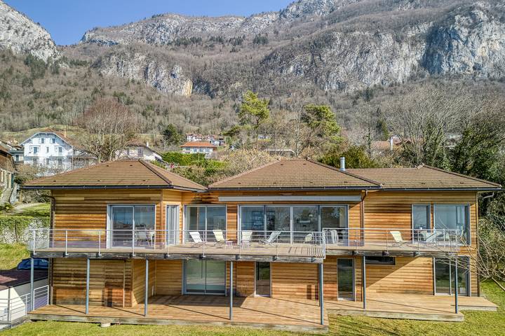 Villa pour 8 personnes, avec vue sur le lac ainsi que balcon et jardin sur le Lac d'Annecy - 2