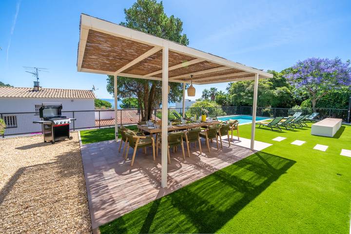 Villa Garden con Piscina, Frente al Mar y Aire Acondicionado in sa Forcanera (Blanes), Blanes