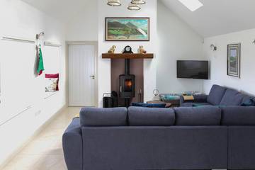 Holiday Rental for 6 People in County Mayo, Photo 2