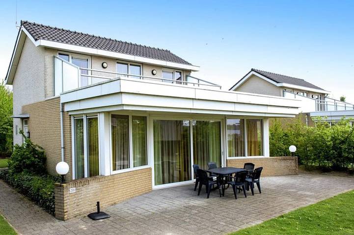 Ferienhaus für 4 Personen, mit Garten und Sauna