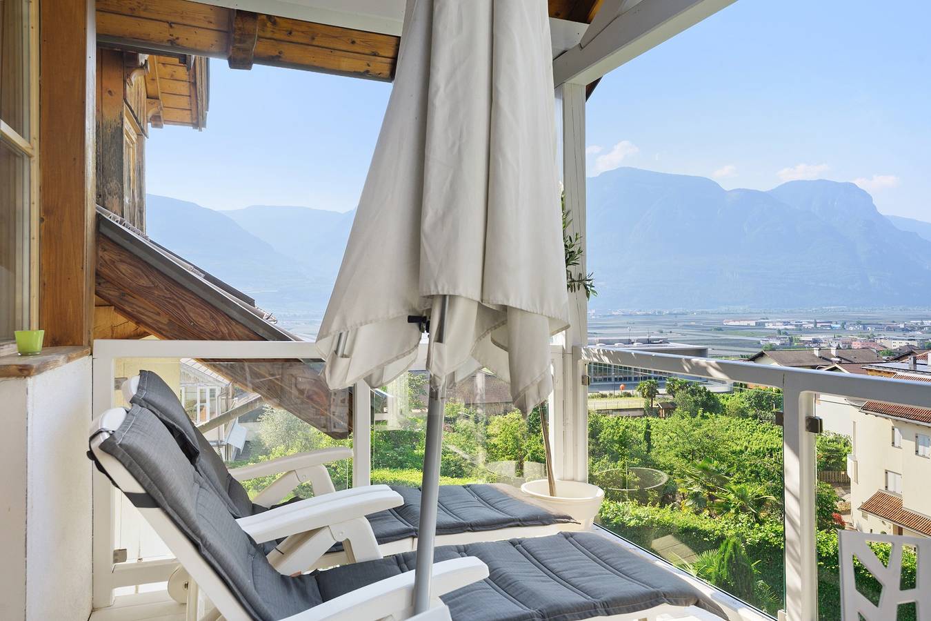 Appartement entier, Appartement Sonnenresidence Alpenhof Dolce Vita avec vue montagne, balcon et Wi-Fi in Termeno sulla Strada del Vino, Massif de Non