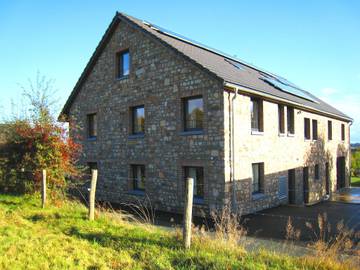 Location de vacances pour 9 personnes, avec sauna et jardin dans Robertville