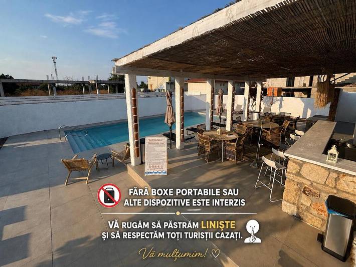 Maison d’hôte pour 5 personnes, avec Balcon et Terrasse ainsi que Jardin et Piscine dans Vama Veche