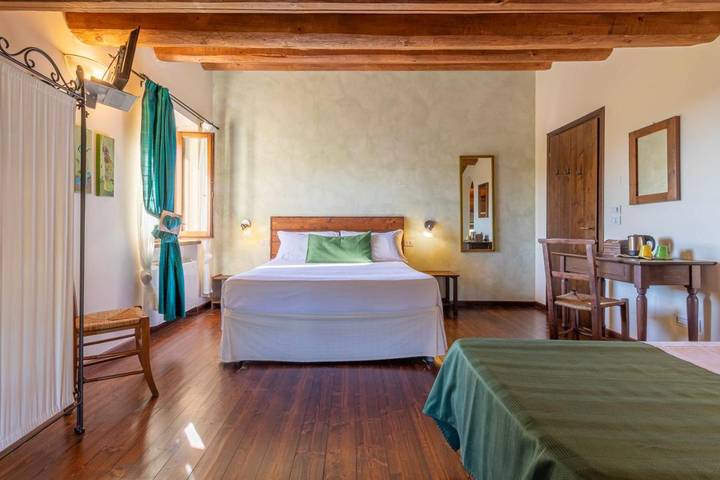 Location de vacances pour 18 personnes, avec piscine ainsi que vue et jardin à Cingoli - 4