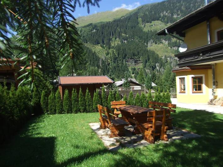 Ferienwohnung für 2 Personen, mit Balkon und Garten in Böckstein
