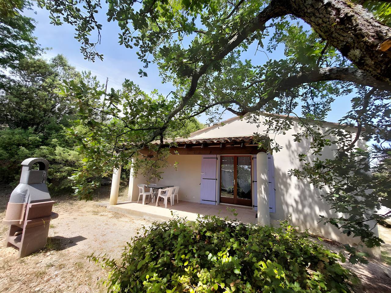 Casa de vacaciones «Le Chêne - La Fontinelle» con vistas a la montaña in Bessas, Ardèche