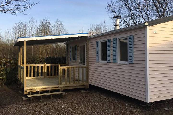 Mobil home pour 4 personnes à Luynes
