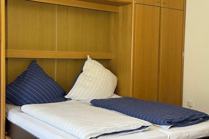 Ganze Wohnung, Reethaus Seeschlößchen, Fewo Lachmöwe, nur 200m bis zum Badestrand in Badestrand Büsumer Deichhausen, Büsumer Deichhausen