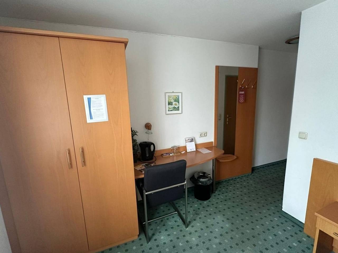 Mariazellerhof Room 202 in St. Pölten, Mostviertel Region