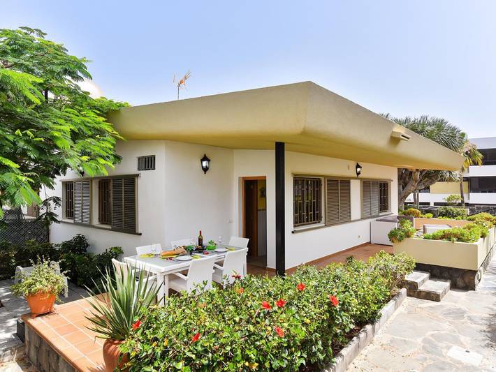 Ferienhaus für 6 Personen, mit Terrasse und Garten, kinderfreundlich in San Agustin