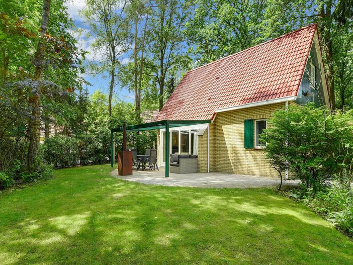 Bungalow voor 4 personen, with sauna and zwembad as well as tuin, met huisdier in Noord-Brabant