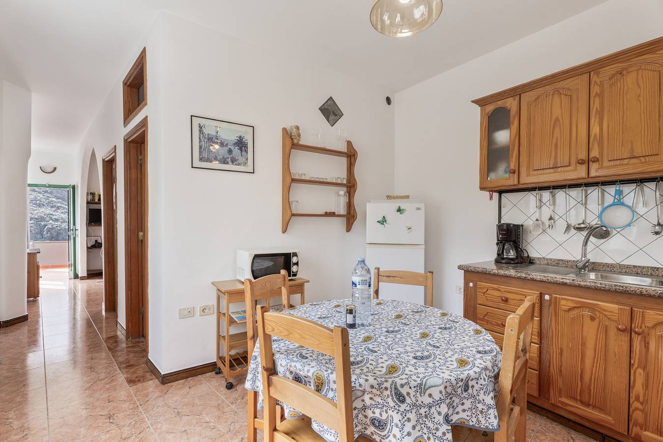 Apartamento entero, Apartamento 'Apartamento Nayara B' con vistas al mar, terraza compartida y Wi-Fi in Los Granados, Valle Gran Rey