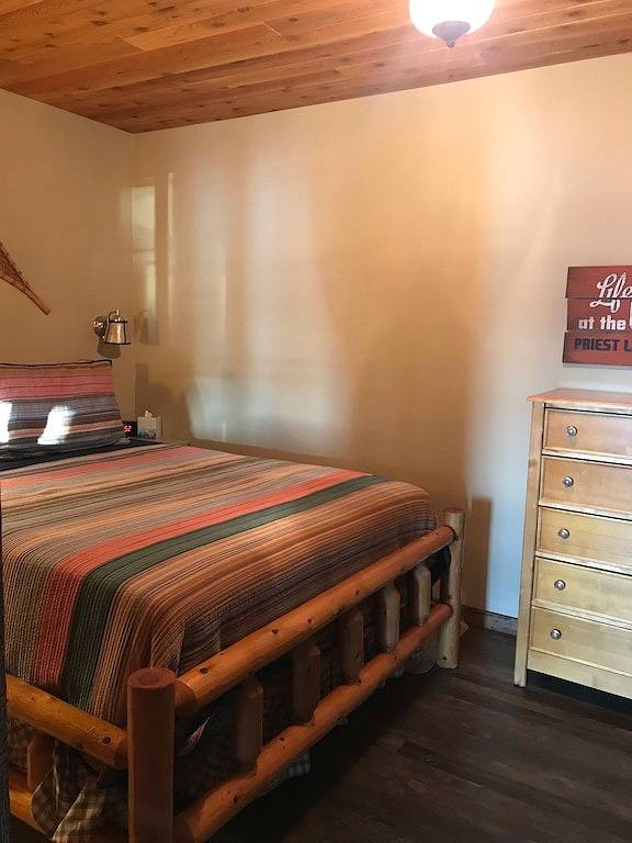 Lake View Couples Get-Away —\nyear Round Fun!! in Kaniksu Nationalwald