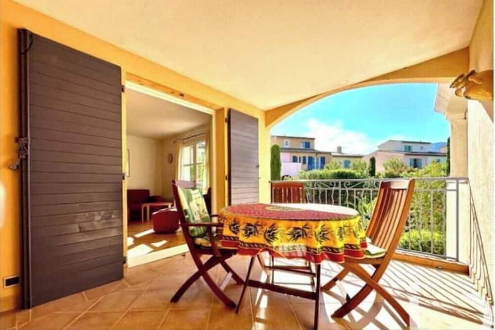 Apartamento entero, T3 with swimming pool - Family oasis at the gates of Saint-Tropez in La Môle, Costa mediterránea (Francia)