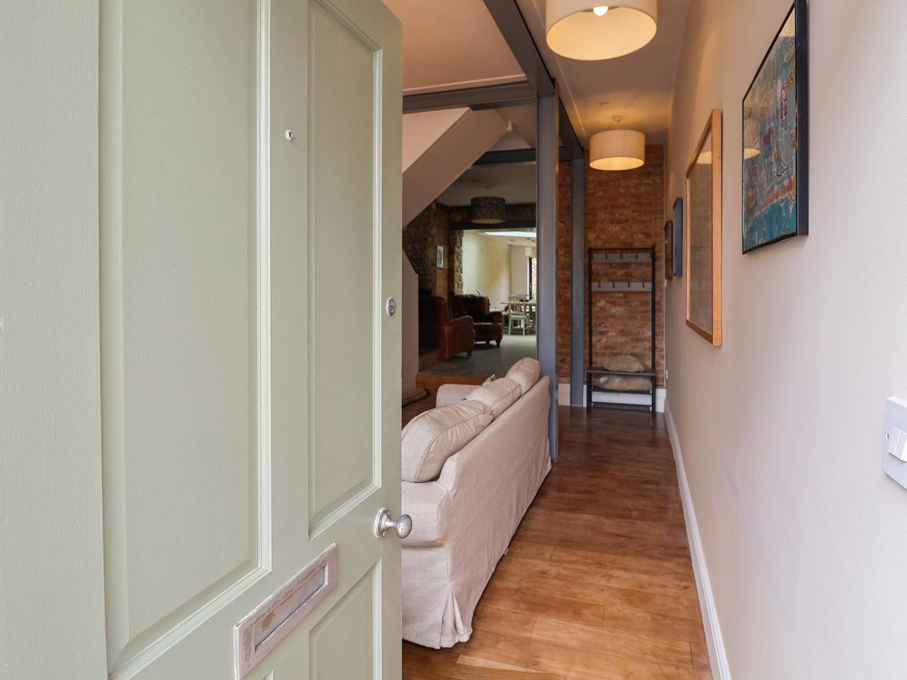 28 Fore Street in Seaton, Devon