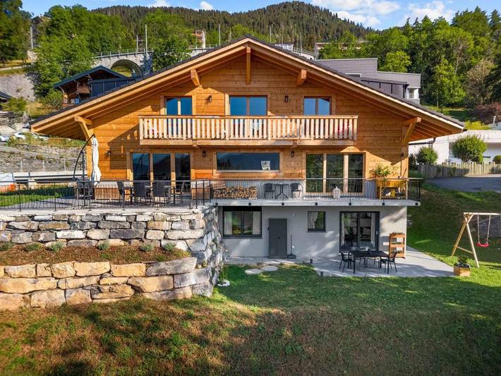 Apartamento para 4 personas, con Terraza además de Jardín y Vistas en Leysin