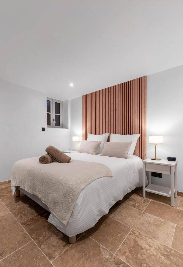 Gîte pour 4 personnes, avec Terrasse et Vue dans Thermes Callou - 2