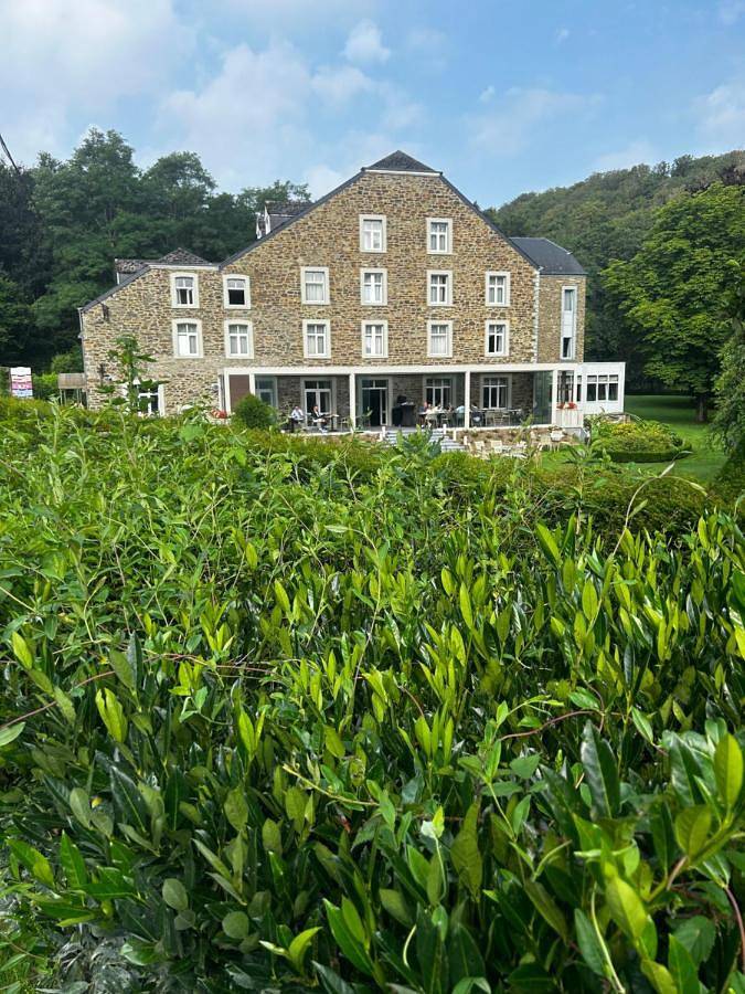 Hôtel pour 2 personnes, avec piscine et vue ainsi que jardin et sauna à Daverdisse - 2