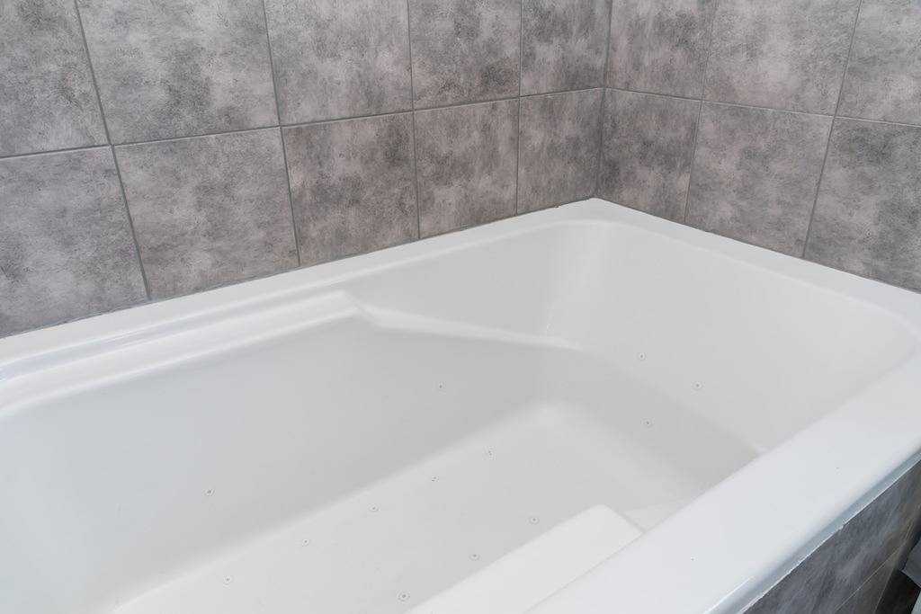 House by Lake Taneycomo at Rockaway Rentals in Taney County