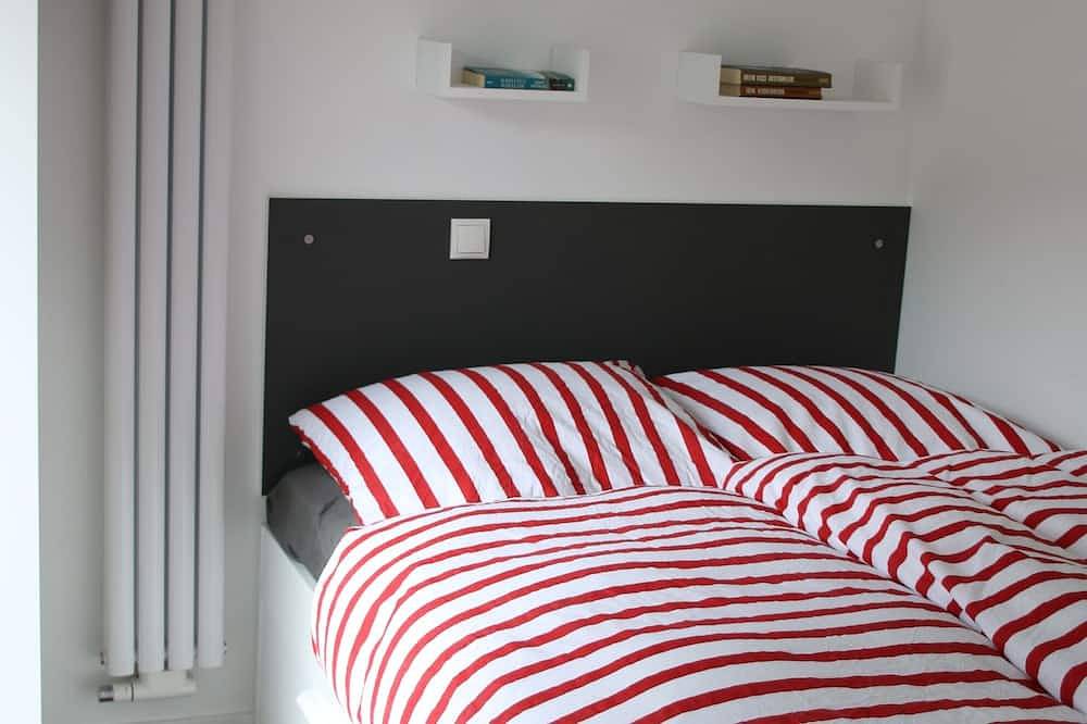 Neues Moselferienhaus Rute Knubbe, freistehend, ruhig, in sonniger Hanglage in Burg Eltz, Löf