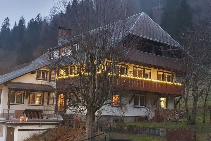 Ferienhaus für 28 Personen, mit Garten, mit Haustier in St. Blasien