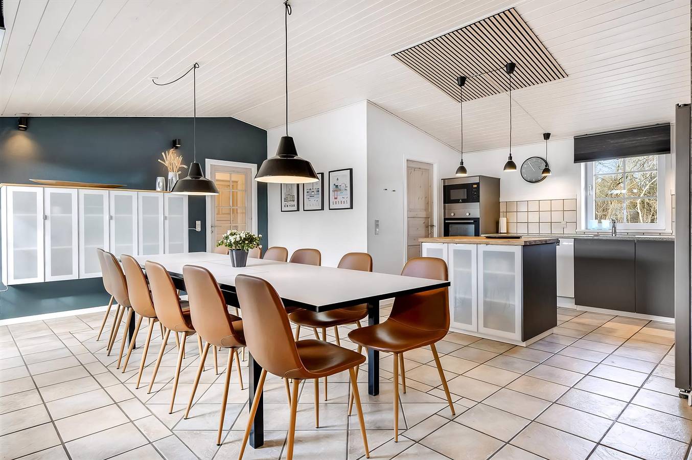 Beautiful home in Blåvand w/ 6 Bedrooms, Indoor swimming pool and Wifi in Blavand, Varde