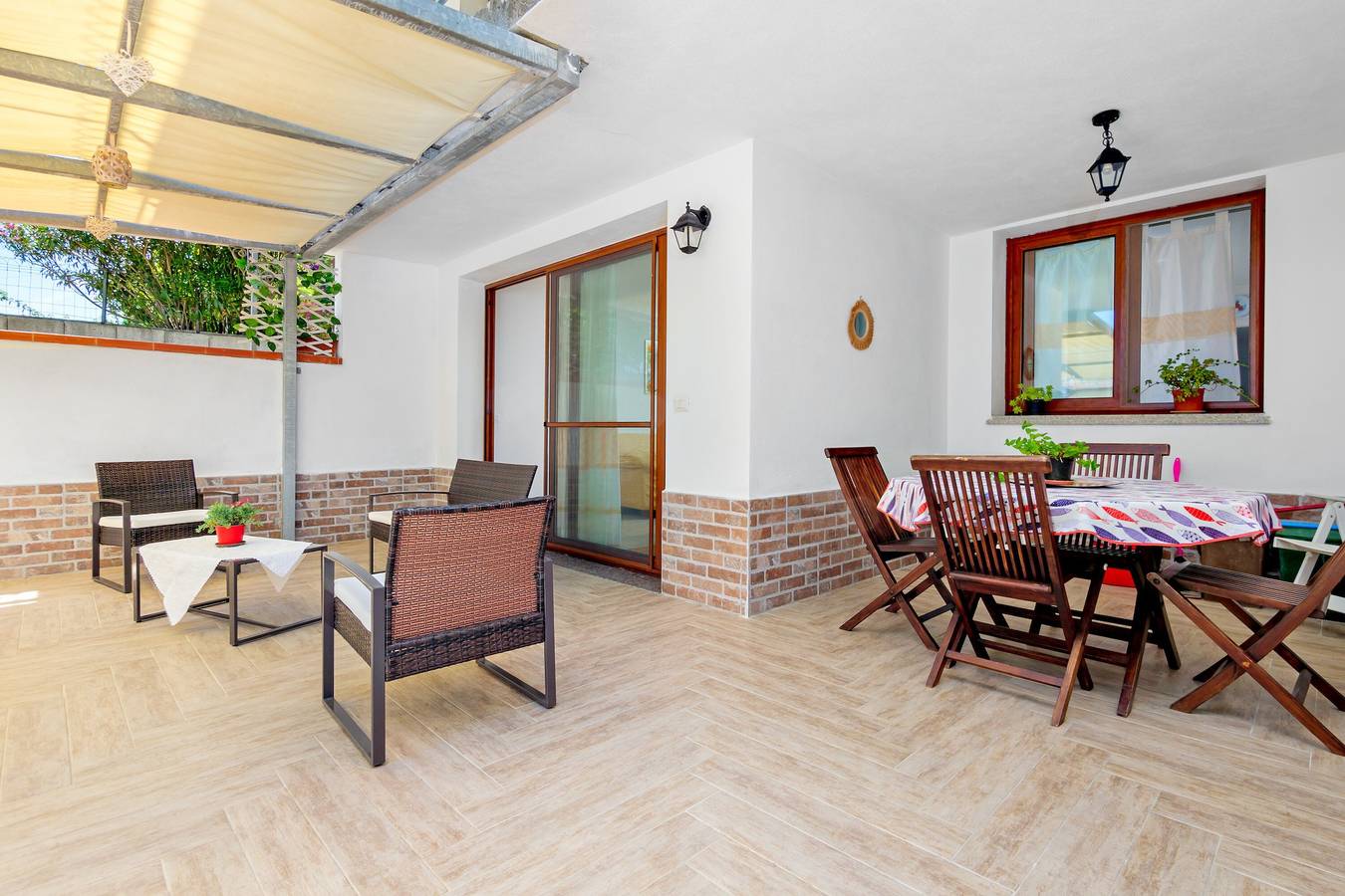 Appartamento intero, Appartamento vacanze "Caterina" con terrazza condivisa e Wi-Fi in Iscra E Voes, Provincia di Nuoro
