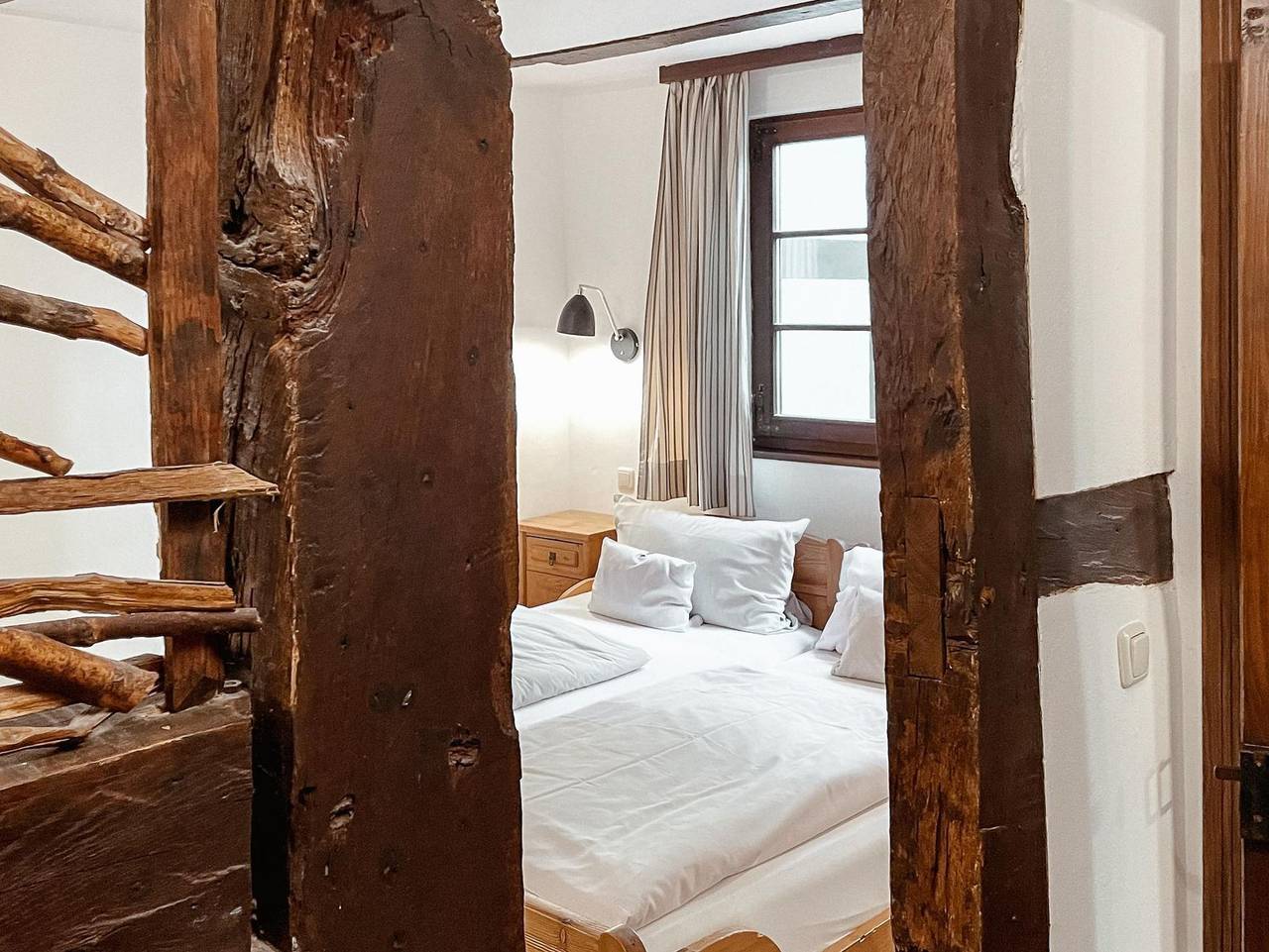 Romantik-Hotel Alte Vogtei - Doppelzimmer Mittlere Kategorie als Ez in Hamm (Rheinland-Pfalz), Altenkirchen & Umgebung