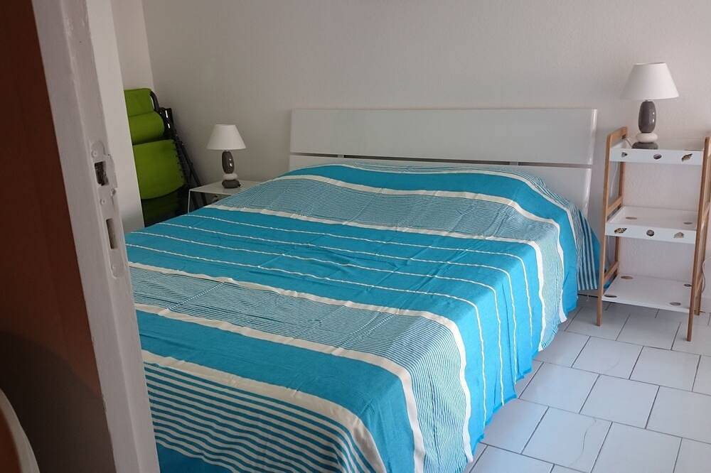 Appartement entier, Appartement front de mer immeuble de standing Canet Sud, parking et accès Wifi in Canet-en-Roussillon, Côte d'Améthyste