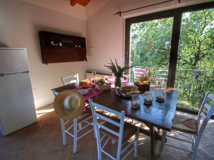 Location de vacances pour 6 personnes, avec piscine et jardin, animaux acceptés à Assise - 4