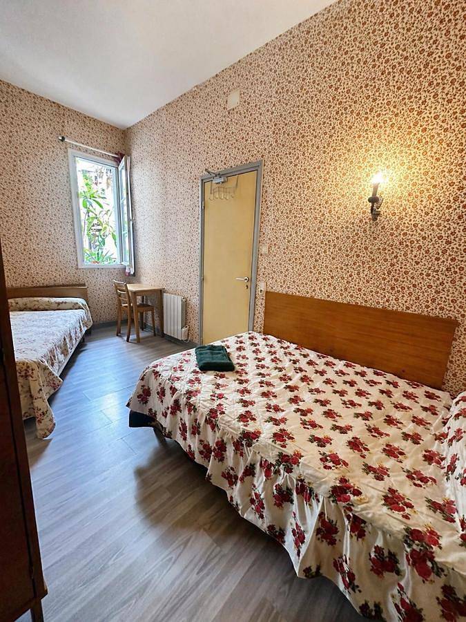 Hôtel pour 2 personnes, avec terrasse dans Musée Sainte Bernadette Moulin Lacadé Maison Paternelle - 2