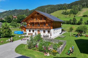 Landhaus für 2 Personen, mit Pool und Garten sowie Sauna und Ausblick in Schladming-Dachstein