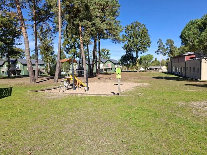 Gîte pour 4 personnes, avec Terrasse et Jardin ainsi que Piscine et Vue à Chaveignes - 3
