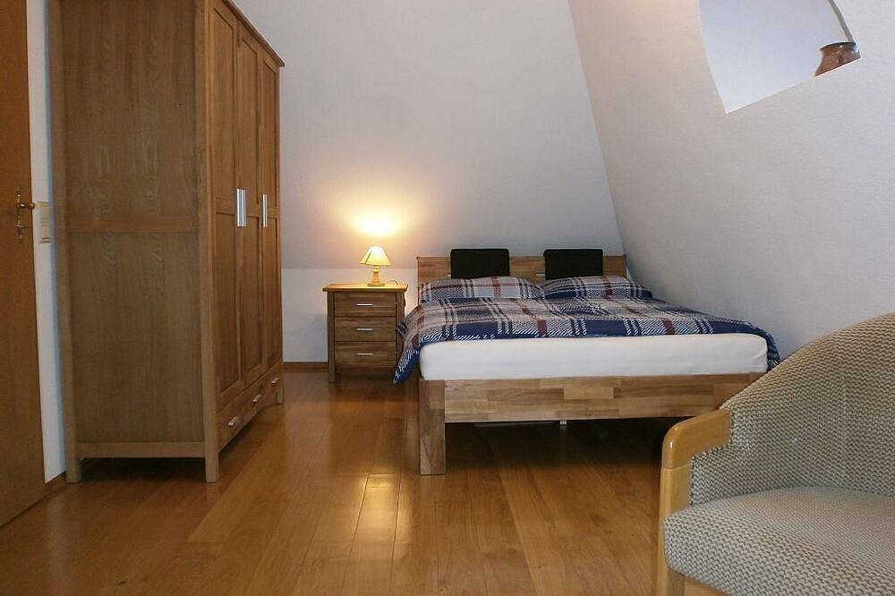 Ferienwohnung unterm Reetdach in Garding, Eiderstedt