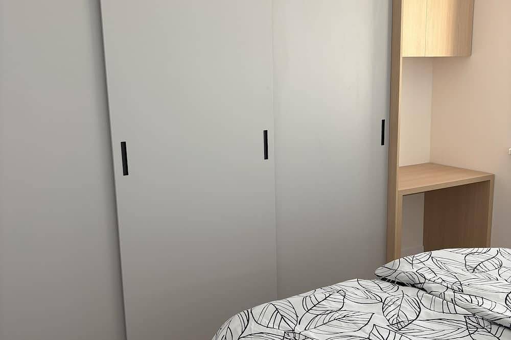 Ganze Wohnung, Topoľčianska Apartment Bratislava - Free Garage Parking & 10-Min Tram to Center in Bratislava, Bratislava und Umgebung