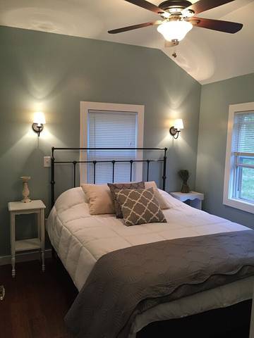 Lake House for 5 Guests in Dennis, Cape Cod, Picture 3