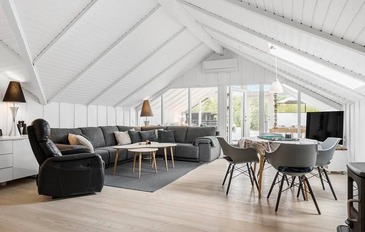 Ferienhaus für 6 Personen mit Terrasse in Lodbjerg Hede, Ringkøbing