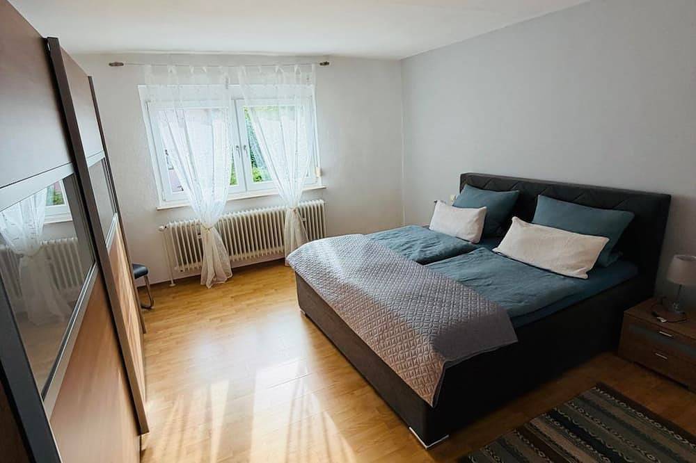 Ganze Wohnung, Ferienwohnung Gaby - im Weingut Doll - Ferienwohnung Gaby in Gleiszellen-Gleishorbach, Südliche Weinstraße
