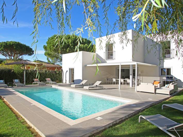 Ferienhaus für 10 Personen, mit Garten und Sauna sowie Terrasse