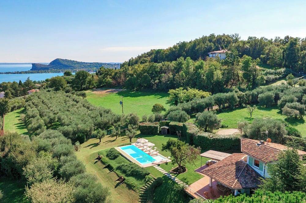Villa per 8 Persone in San Felice del Benaco, Prealpi Gardesane