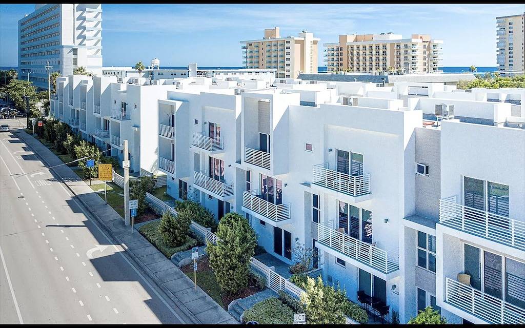 Across the Ocean few steps to beach contemporary 3 Bedroom 3 1/2 Baths townhouse in Pompano Beach, Broward County