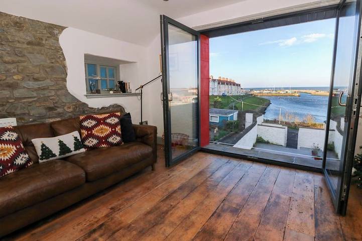 Cottage for 8 people, with garden in Aberaeron