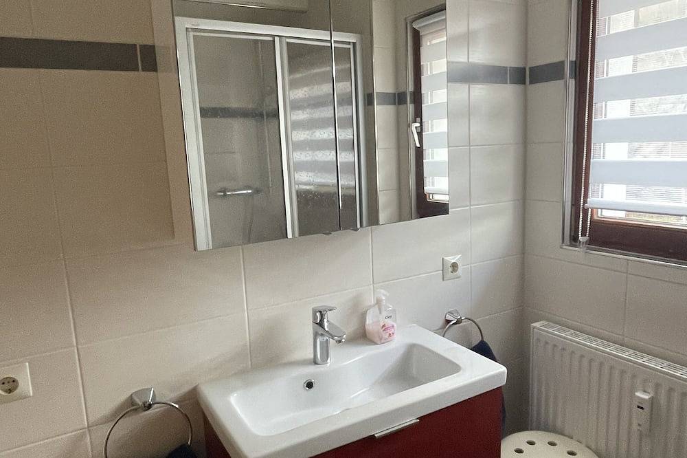 Ganze Wohnung, Gemütliches Apartment 5 Gehminuten zum Skilift in Altglashütten (Feldberg), Feldberg