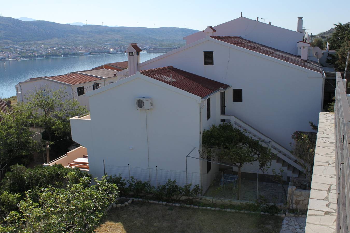 Ganze Wohnung, 1-Zimmer-Ferienwohnung mit Terrasse und Meerblick Pag A-6467-c in Pag Stadt, Pag