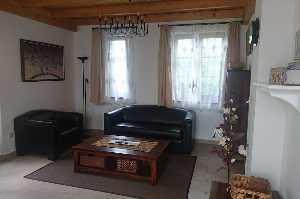 Modern eingerichtetes, klimatisiertes, exlusives Ferienhaus. in Gardon, Gárdonyi járás