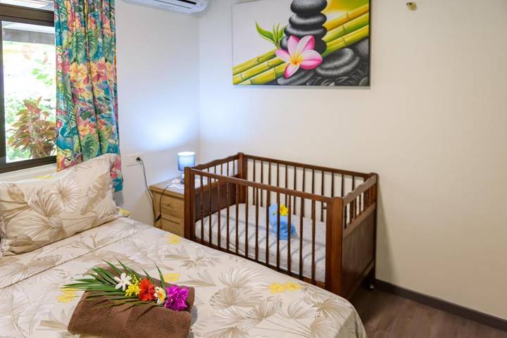 Location de vacances pour 7 personnes, avec piscine et jardin dans Pirae - 4