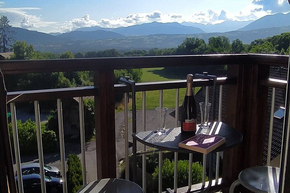 Apartamento entero, Appartement Cosy Dans Village Paisible Proche des Stations de Skis in Pers-Jussy, Región de Saint-Julien-en-Genevois
