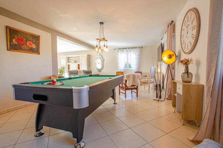 Gîte pour 14 personnes, avec terrasse et jardin, animaux acceptés à Lusigny-sur-Barse - 2